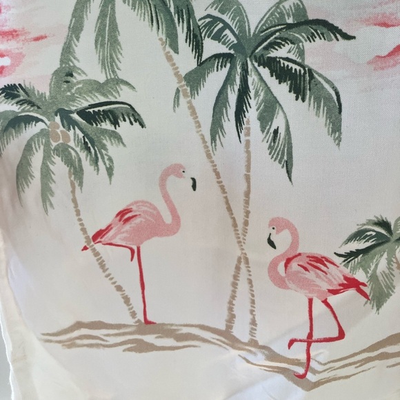 NWT Old Navy Short Sleeve Button Up Camp Pink Flamingo Palm Tree Beach Shirt Med - Picture 4 of 7